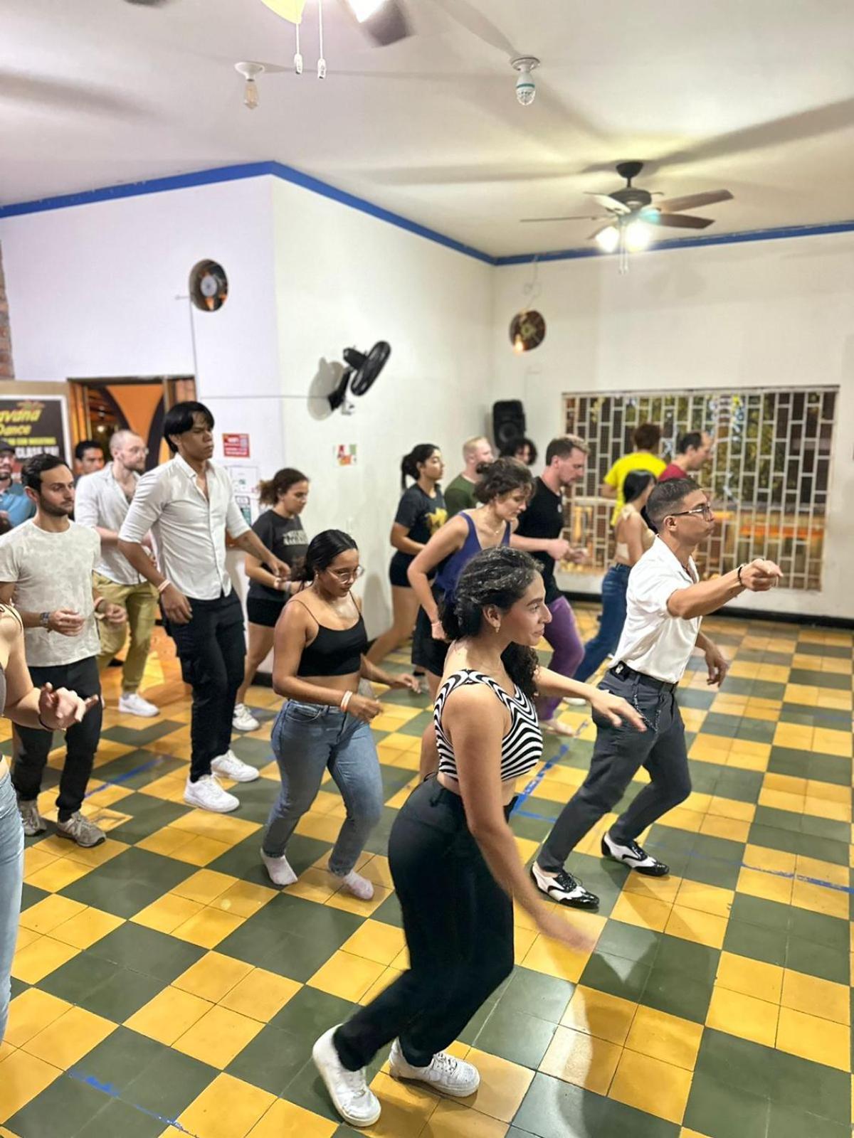 Havana Hostel Cali & Dance School Exterior photo
